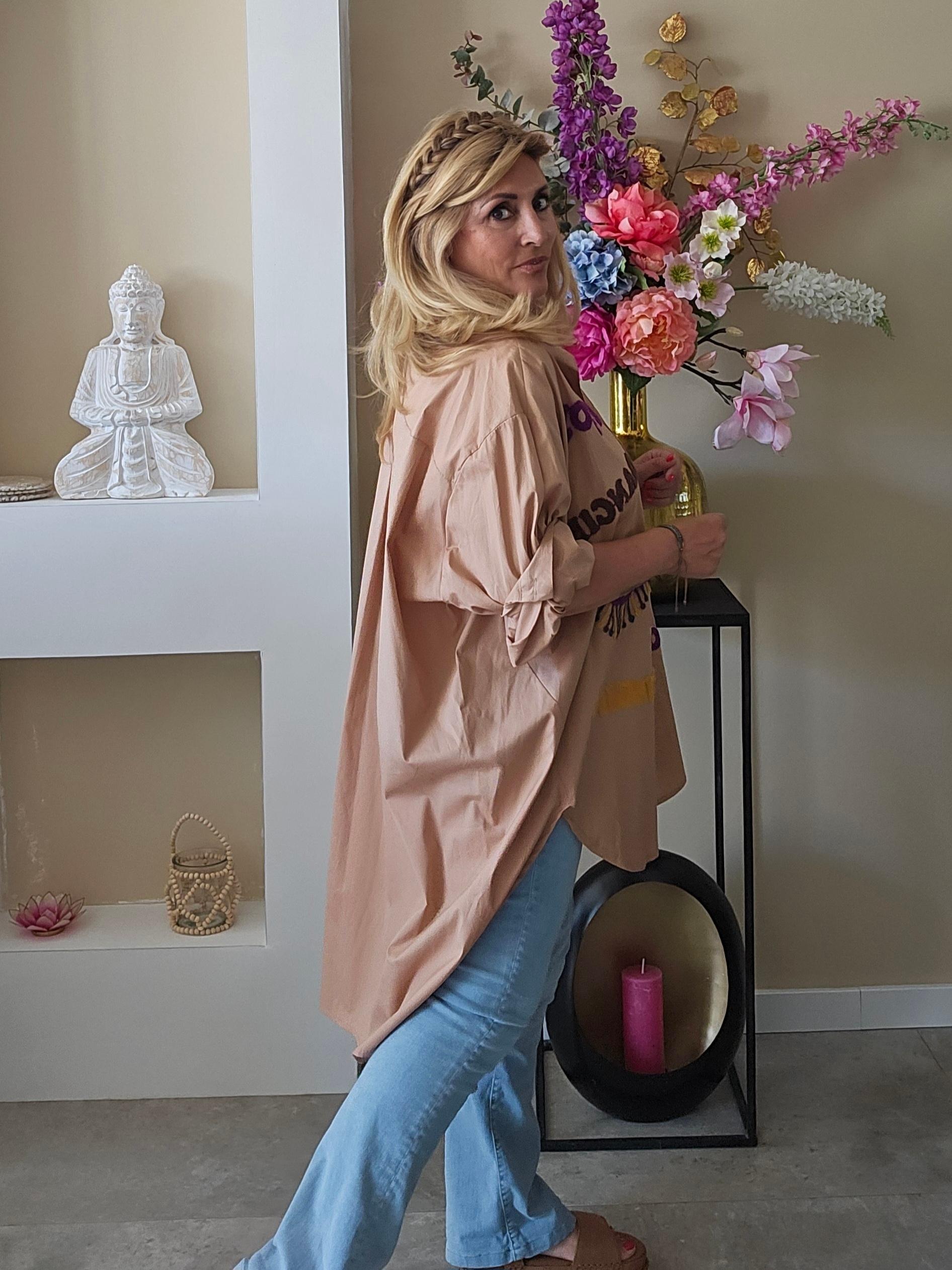 camel blouse lang zijkant